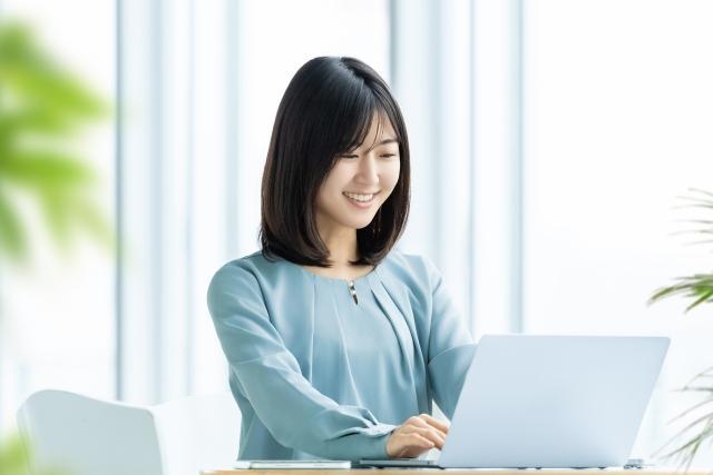 フルリモートワーク/給与計算・社会保険手続きメイン/外資系クライアントあり/ワークライフバランス◎