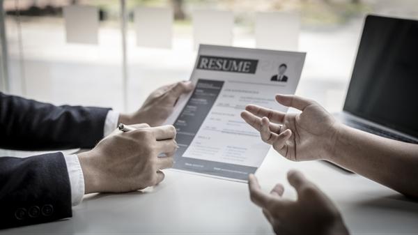 企業人事が転職で後悔しやすい理由と対策