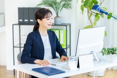 《Authense社会保険労務士法人≫社労士資格者／弁護士を中心に各分野の士業・専門職が集まったprofessional group！