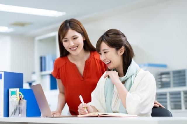 人事労務業務スタッフ（新宿HR事務所）／全国拠点90か所、顧問先数17,000件を超える豊富な経験と実績、国内最大級のコンサルティングファーム