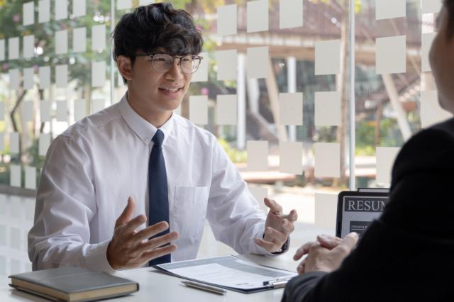 2. 社労士が企業内人事職への転職で強みになるスキル