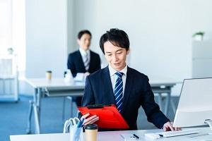 労務リーダー候補／急拡大中の会社にて労務管理全般～人事制度企画・実行・推進者募集