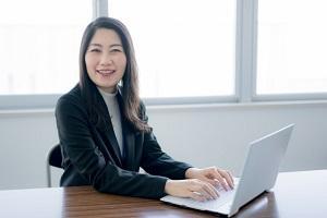 外資系企業の給与計算・社会保険手続き／スタッフ～マネージャー募集／フレックス、在宅勤務、英語活用