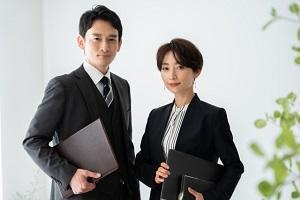 事務所NO2ポジション／社労士資格者／経験者募集、マネジメント経験を活かす／年収600万～