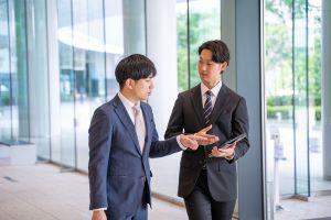 人事総務部長／上場企業（グロース市場）での人事総務全般／人的資本経営を推進！／年収800～950万